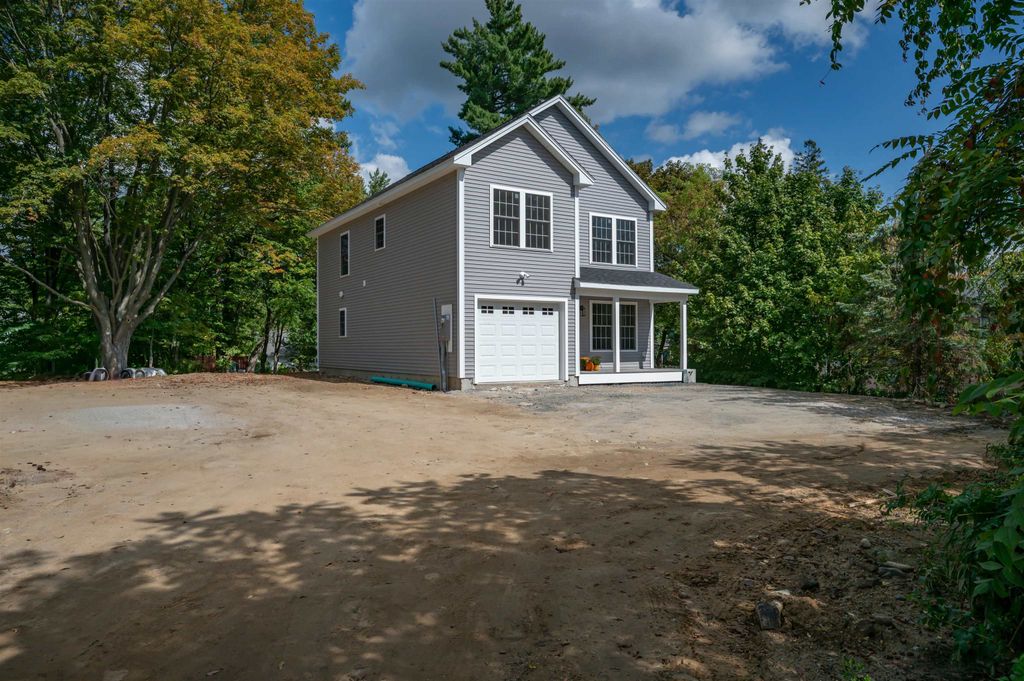 Photo of 35 Mt Pleasant Street, Derry, NH 03038 (MLS # 5057355)