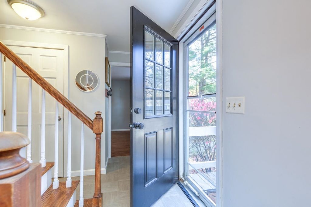 Photo of 9 Northfield Road, Amherst, NH 03031 (MLS # 5068600)