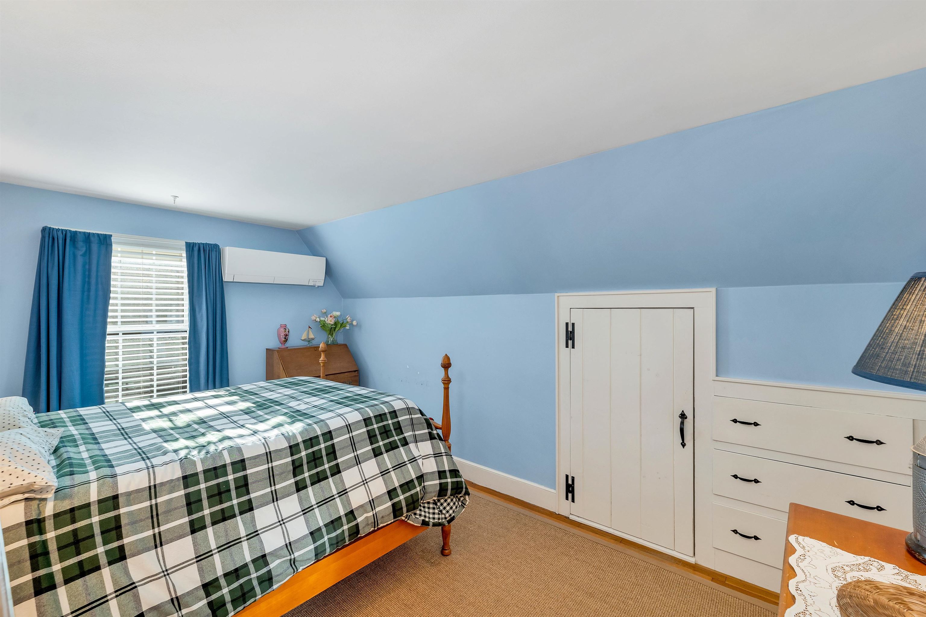 Plaistow, New Hampshire 03865, United States, 3 Bedrooms Bedrooms, ,2 BathroomsBathrooms,Residential,Pending,21025