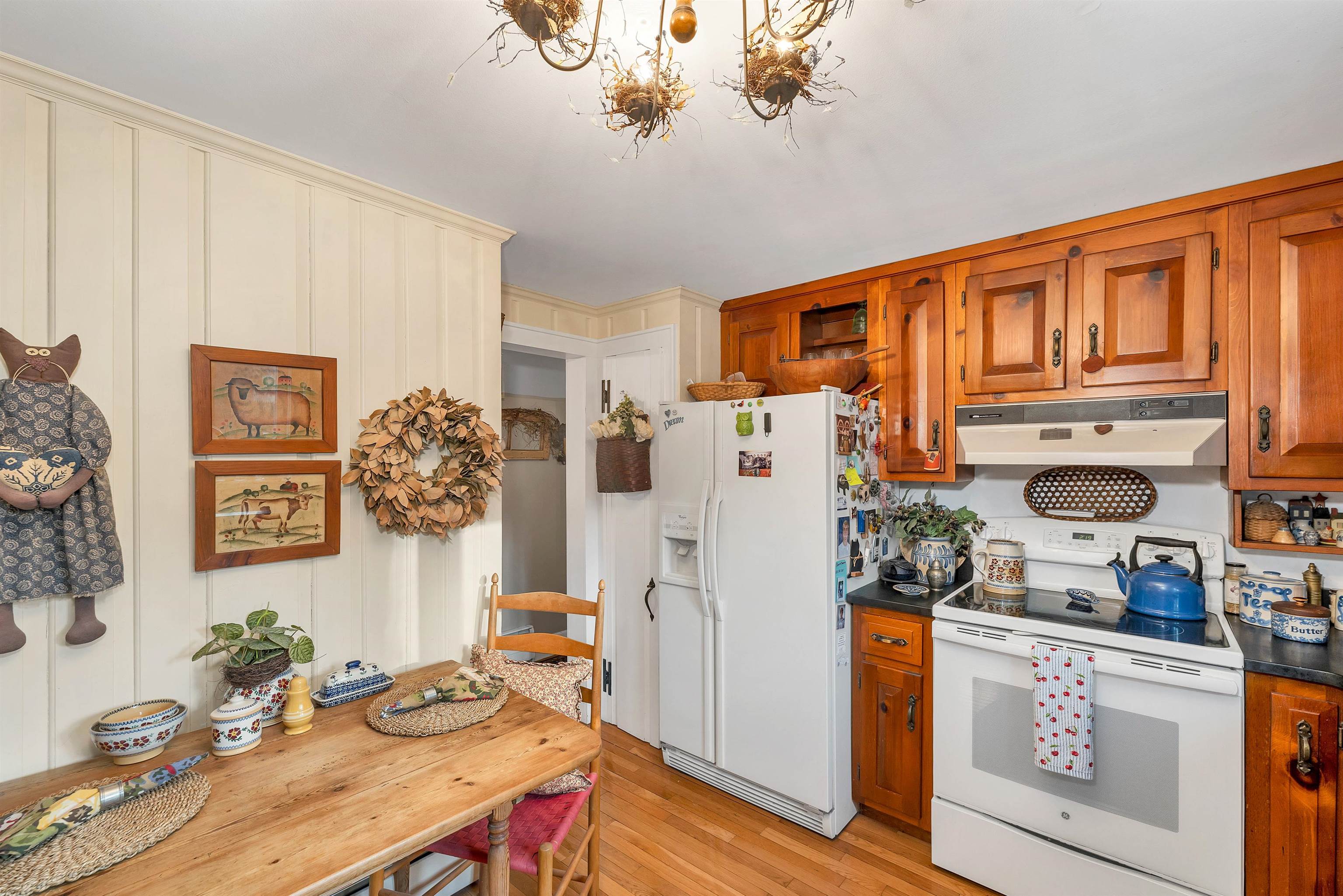 Plaistow, New Hampshire 03865, United States, 3 Bedrooms Bedrooms, ,2 BathroomsBathrooms,Residential,Pending,21025