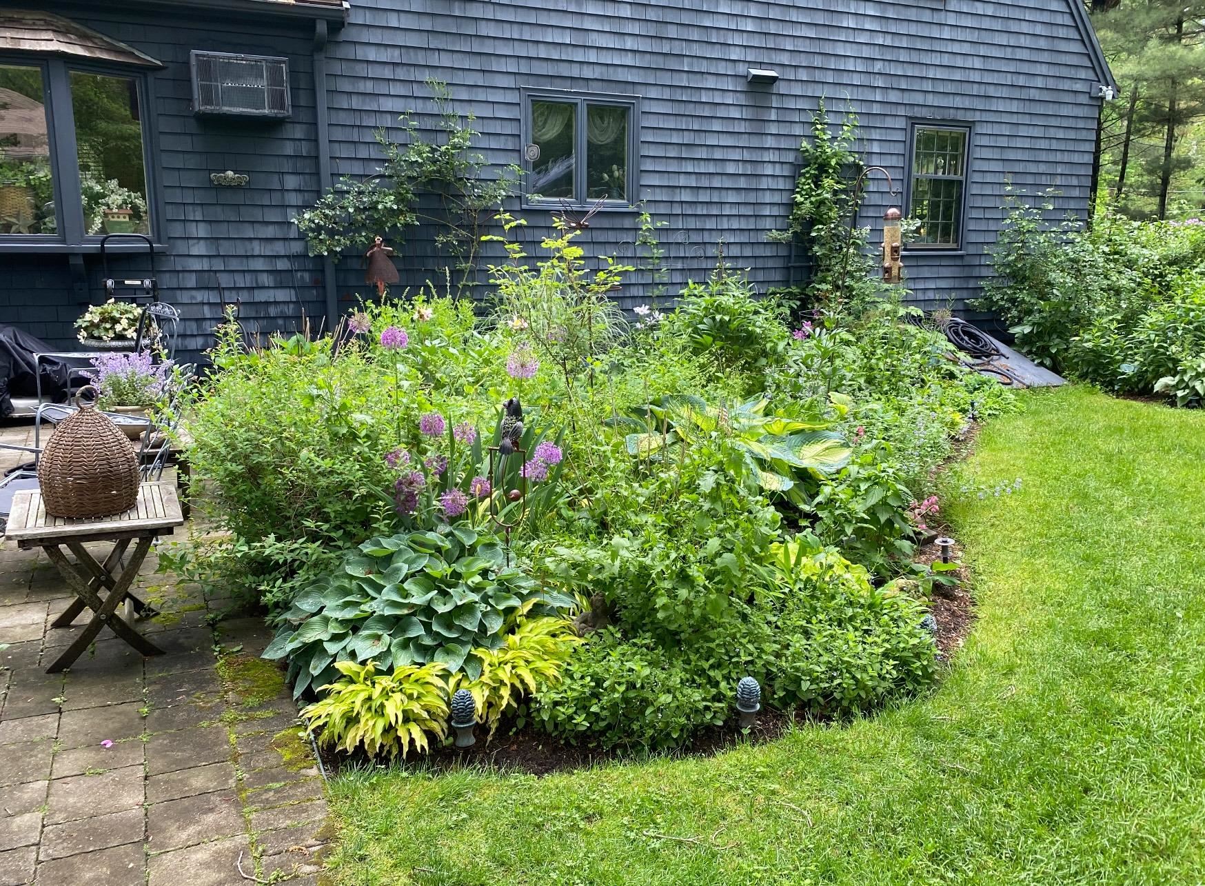 Plaistow, New Hampshire 03865, United States, 3 Bedrooms Bedrooms, ,2 BathroomsBathrooms,Residential,Pending,21025