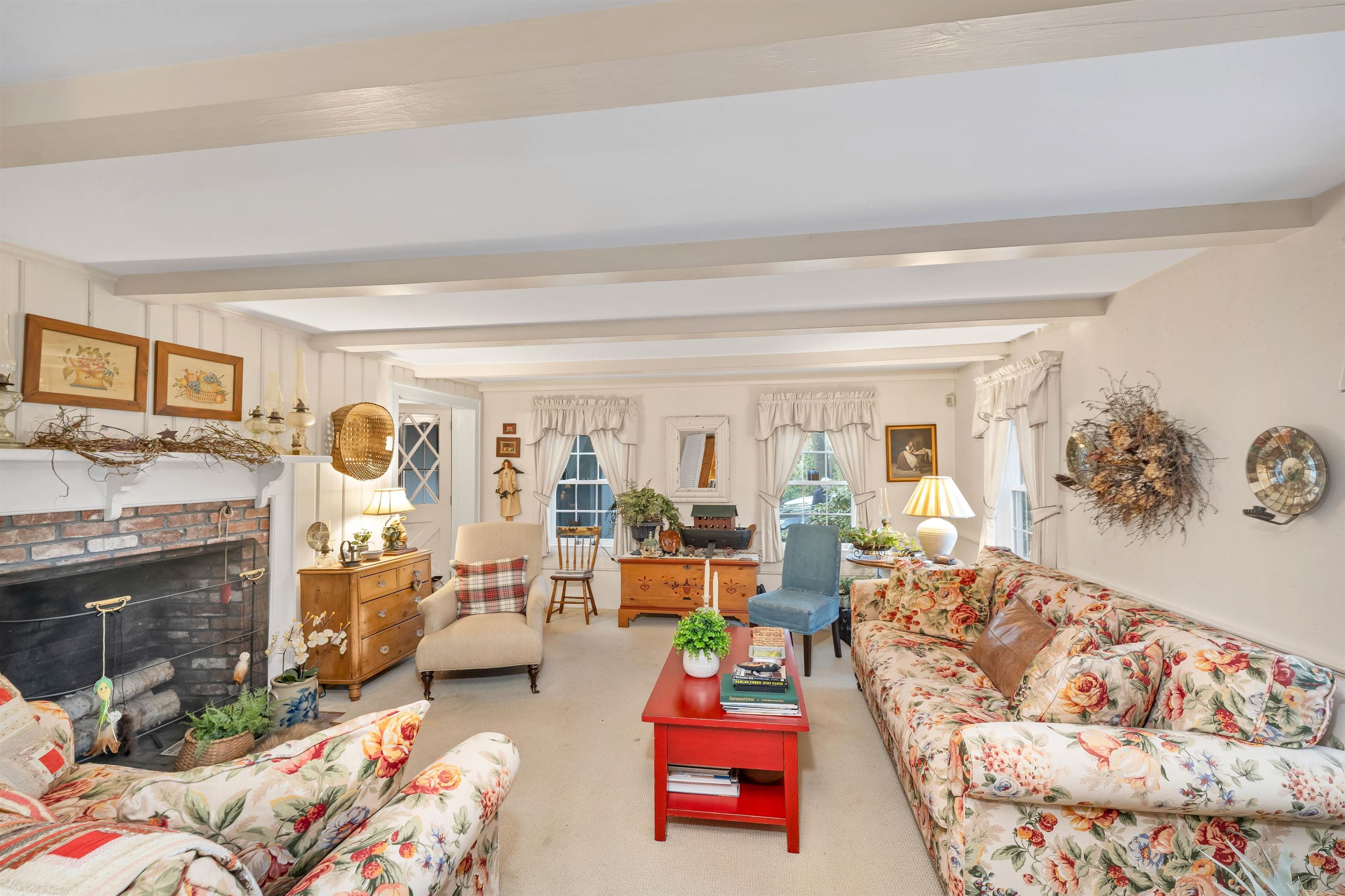 Plaistow, New Hampshire 03865, United States, 3 Bedrooms Bedrooms, ,2 BathroomsBathrooms,Residential,Pending,21025