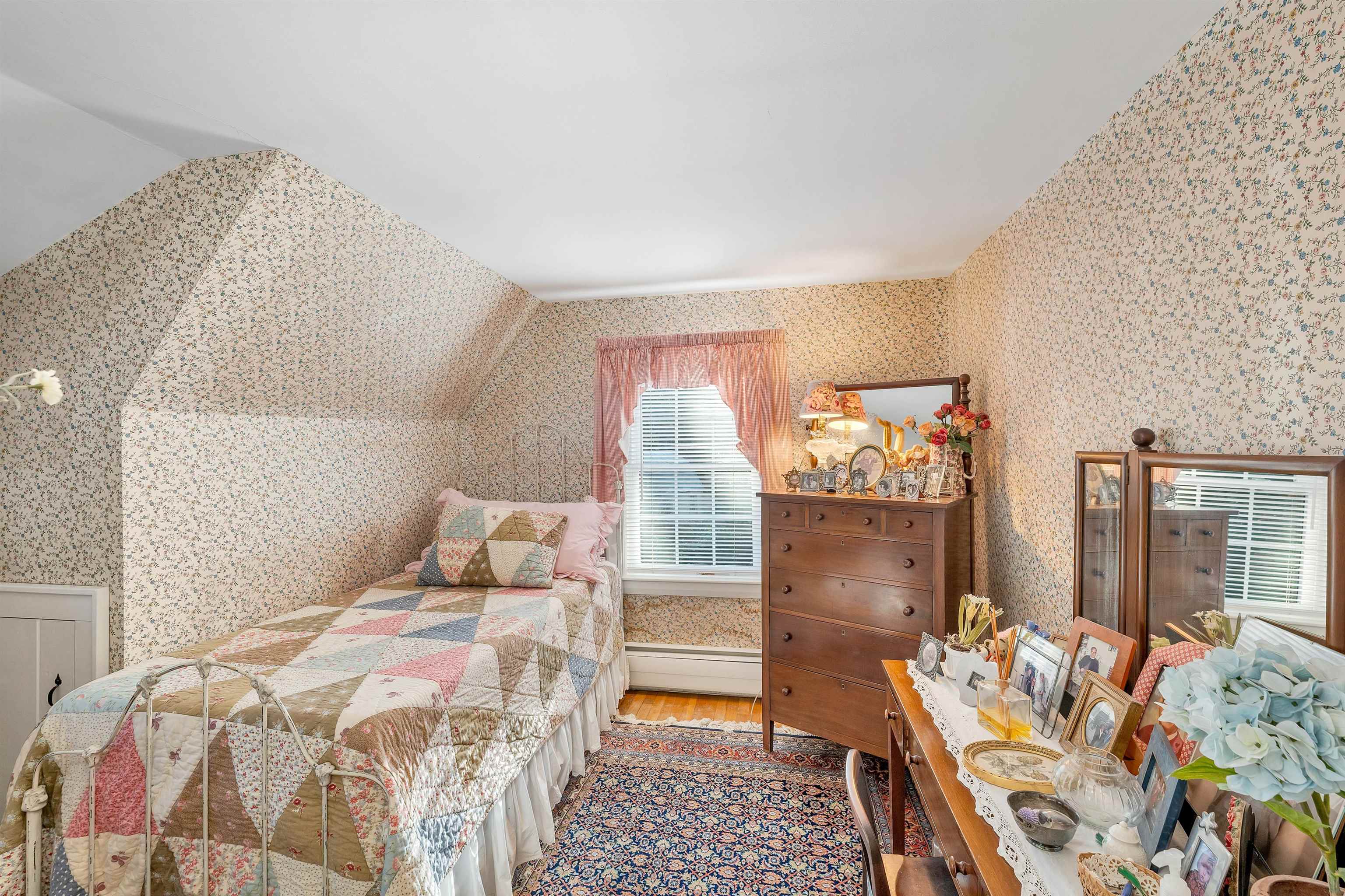 Plaistow, New Hampshire 03865, United States, 3 Bedrooms Bedrooms, ,2 BathroomsBathrooms,Residential,Pending,21025