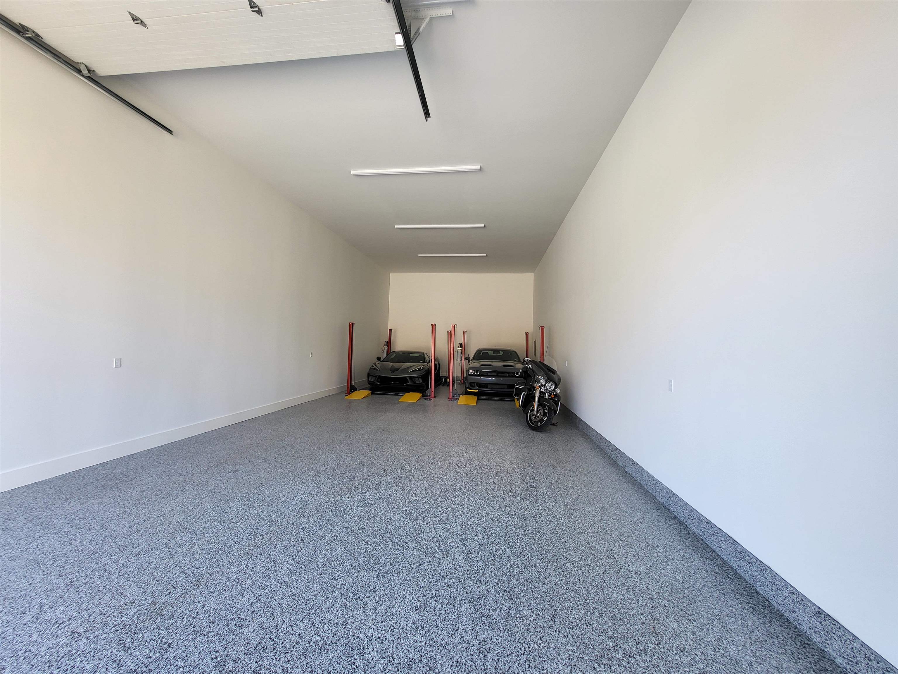 1853 Ragged Mountain Highway 10