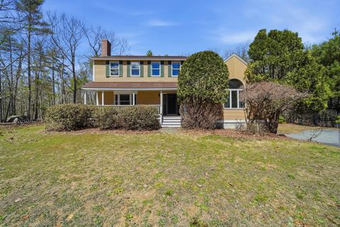 Photo of 160 Copp Drive, Fremont, NH 03044 (MLS # 5086088)