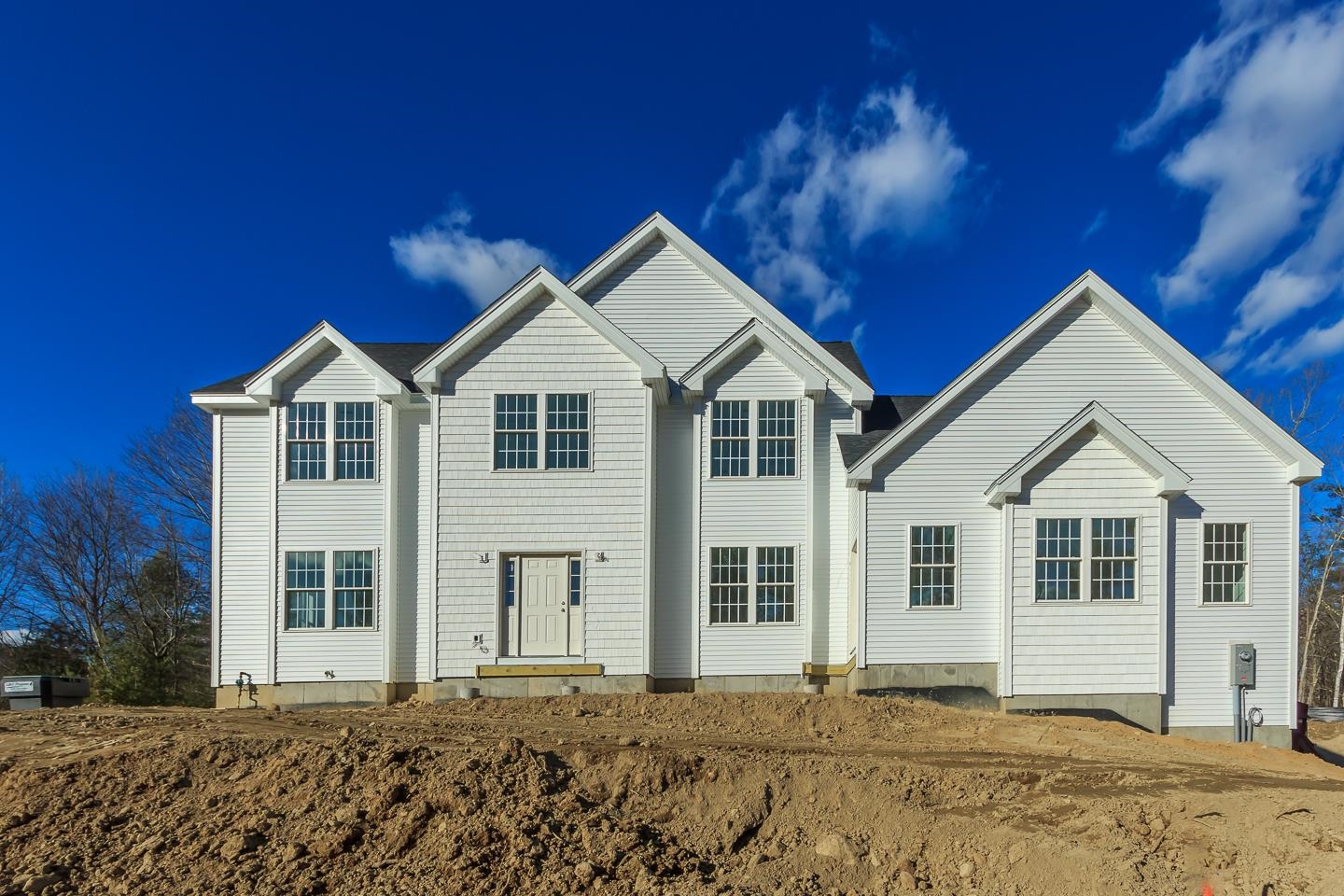 Londonderry, New Hampshire 03053, United States, 5 Bedrooms Bedrooms, ,4 BathroomsBathrooms,Residential,Active,12907