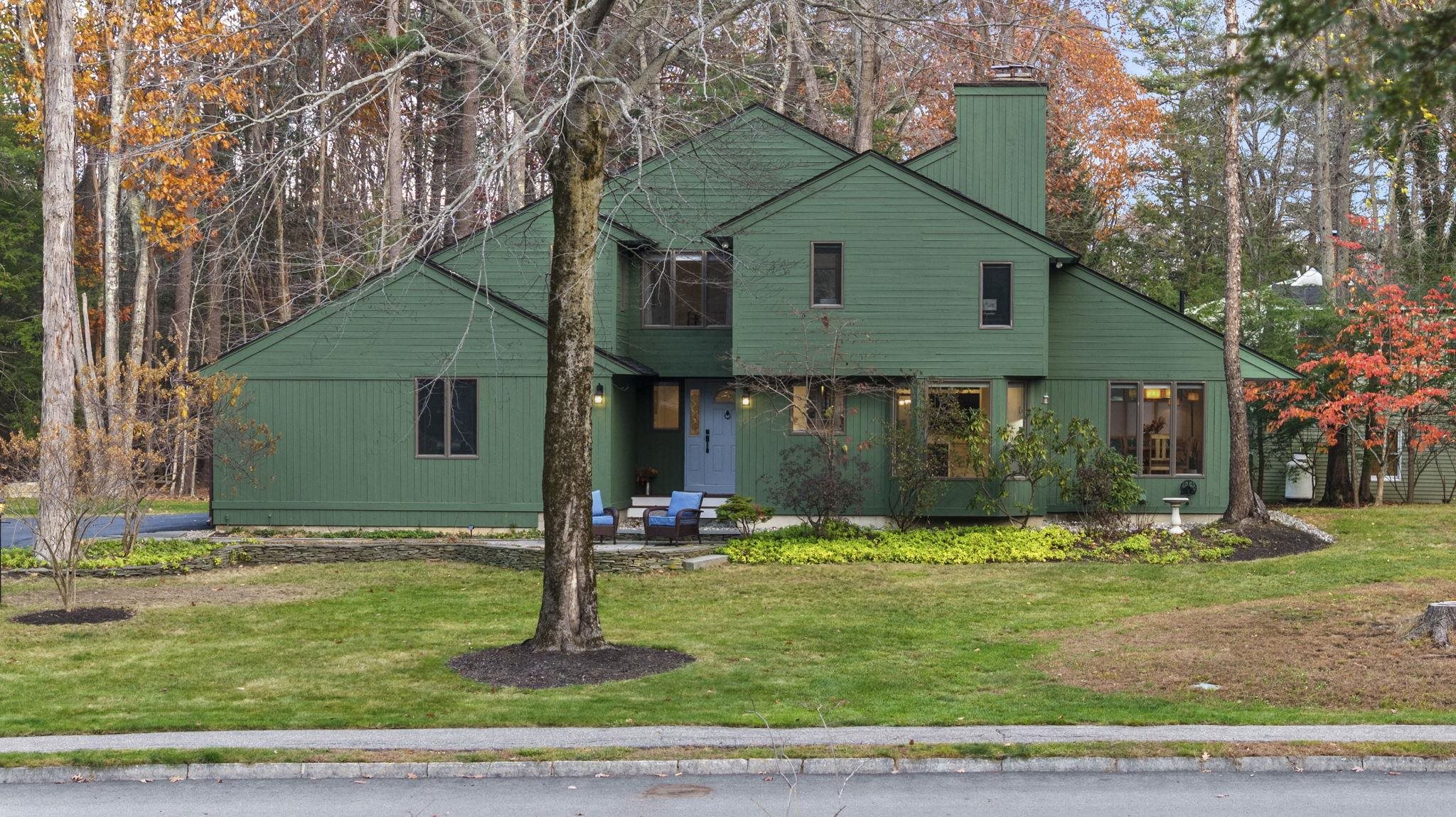 45 F W Hartford Drive