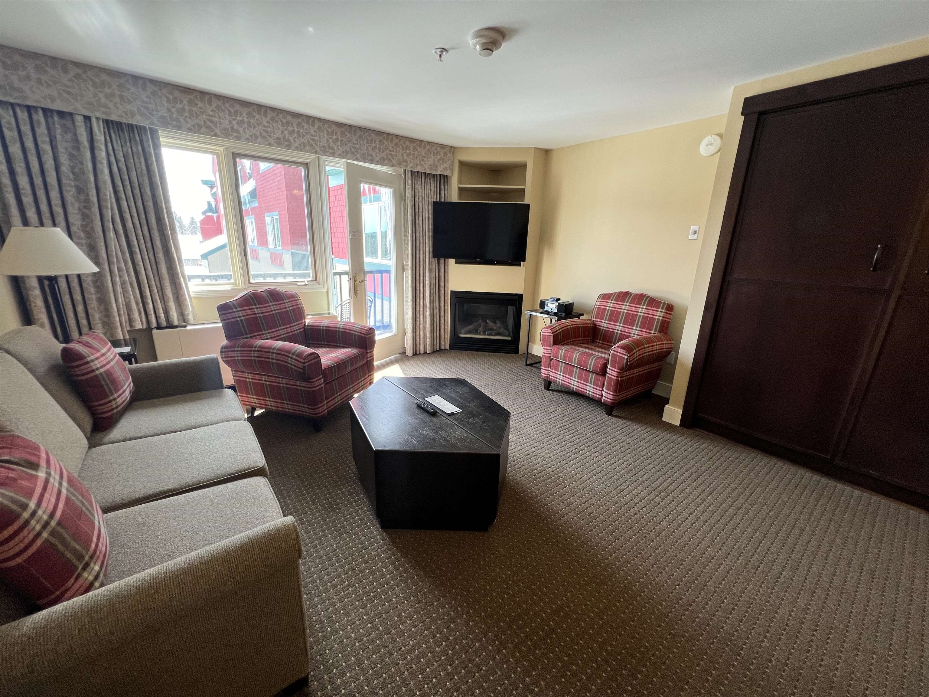 269/271, Qtr 1 89 Grand Summit Way