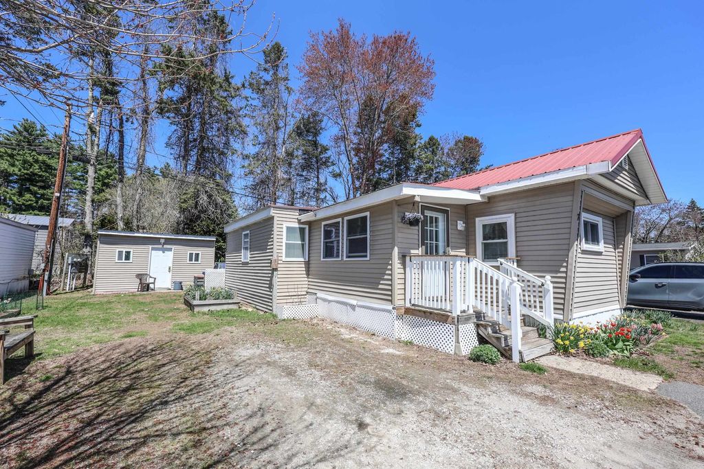 Photo of 7 Grenier Boulevard, Londonderry, NH 03053 (MLS # 5085909)