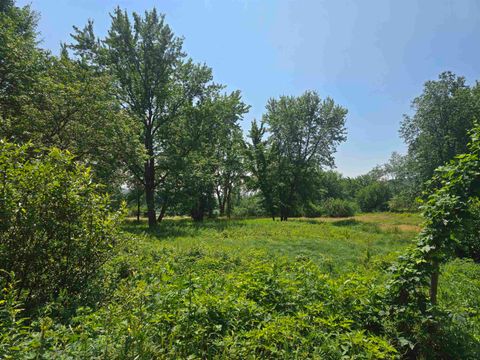 00 Braggs Bay Off Errol NH 03579