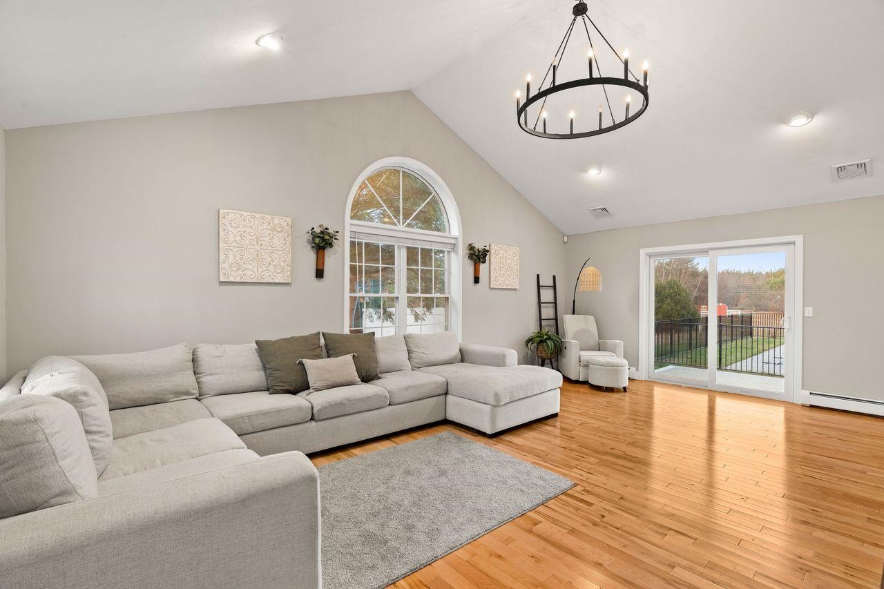 32 Pillsbury Pasture Road