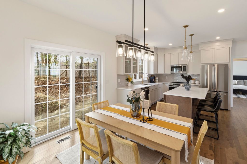 Photo of 23 Shearwater Drive, Portsmouth, NH 03801 (MLS # 5080044)