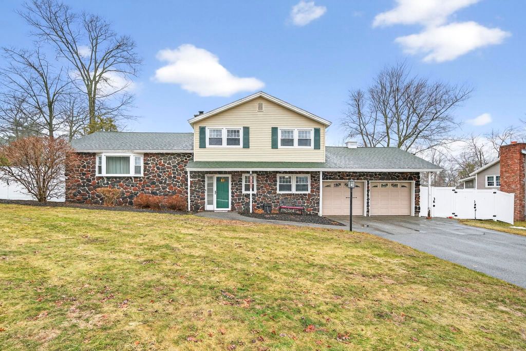 Photo of 42 Marianna Road, Salem, NH 03079 (MLS # 5079646)