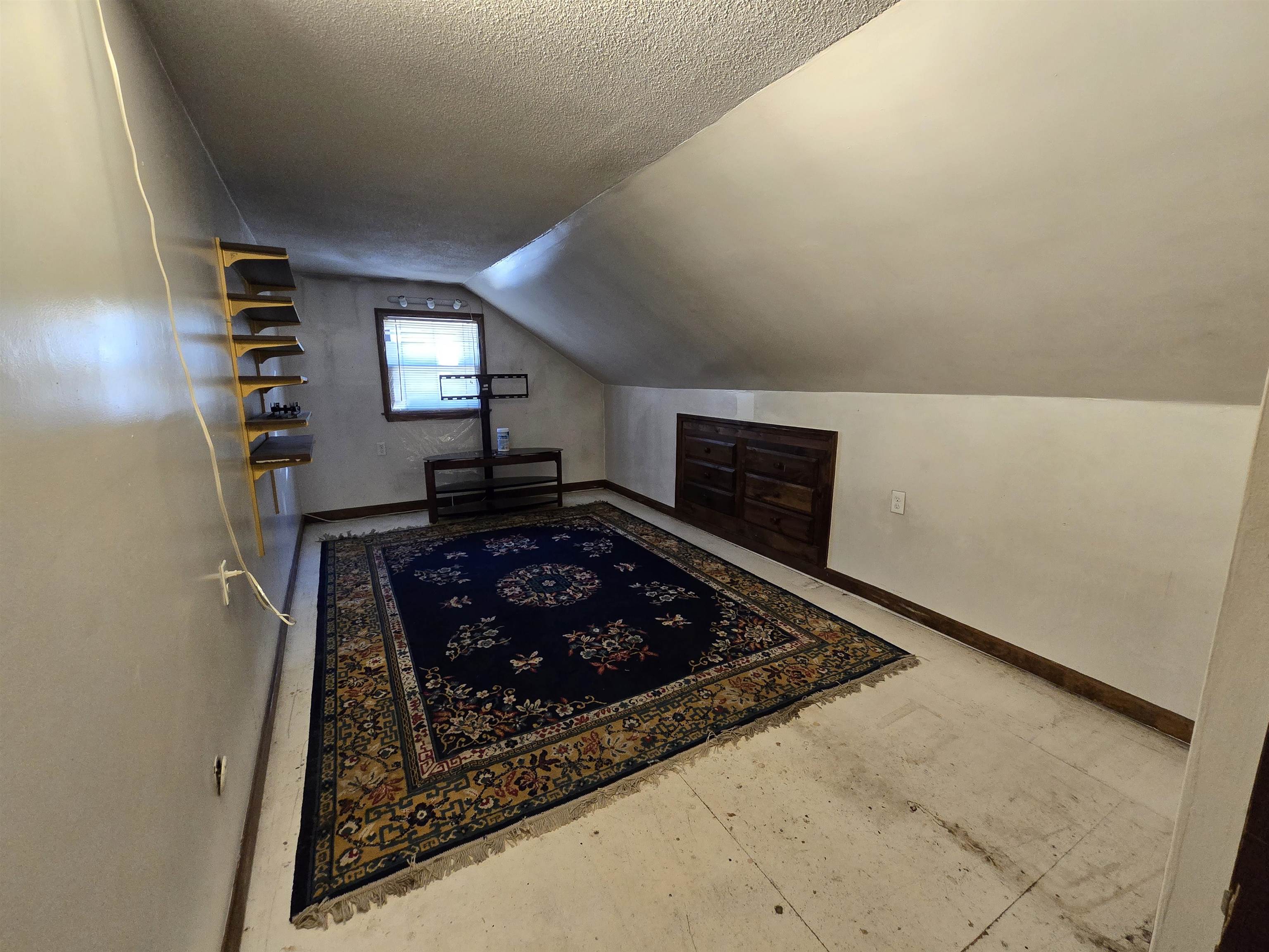 Merrimack, New Hampshire 03054, United States, 4 Bedrooms Bedrooms, ,1 BathroomBathrooms,Residential,Active,255063