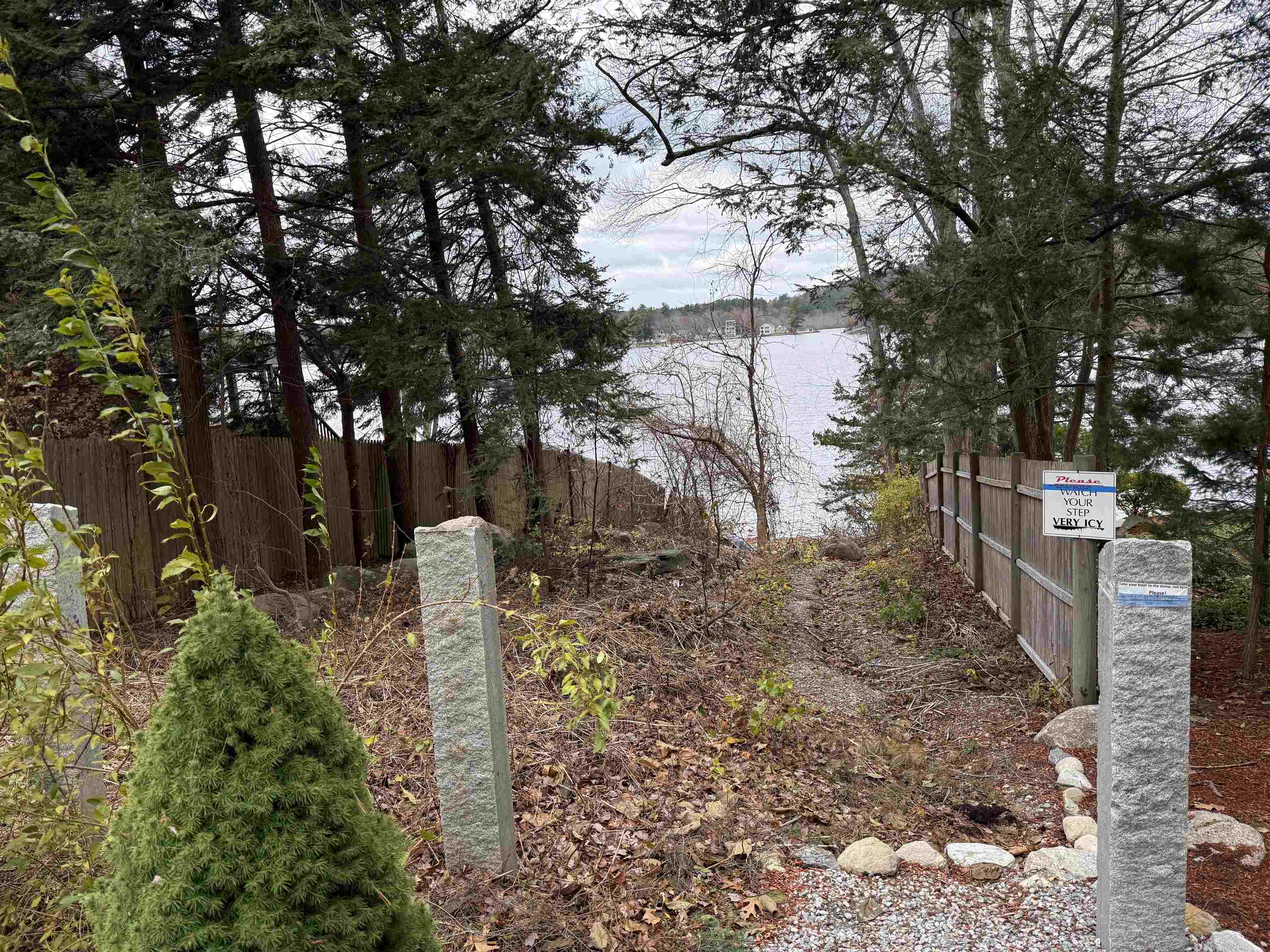 Merrimack, New Hampshire 03054, United States, 4 Bedrooms Bedrooms, ,1 BathroomBathrooms,Residential,Active,255063