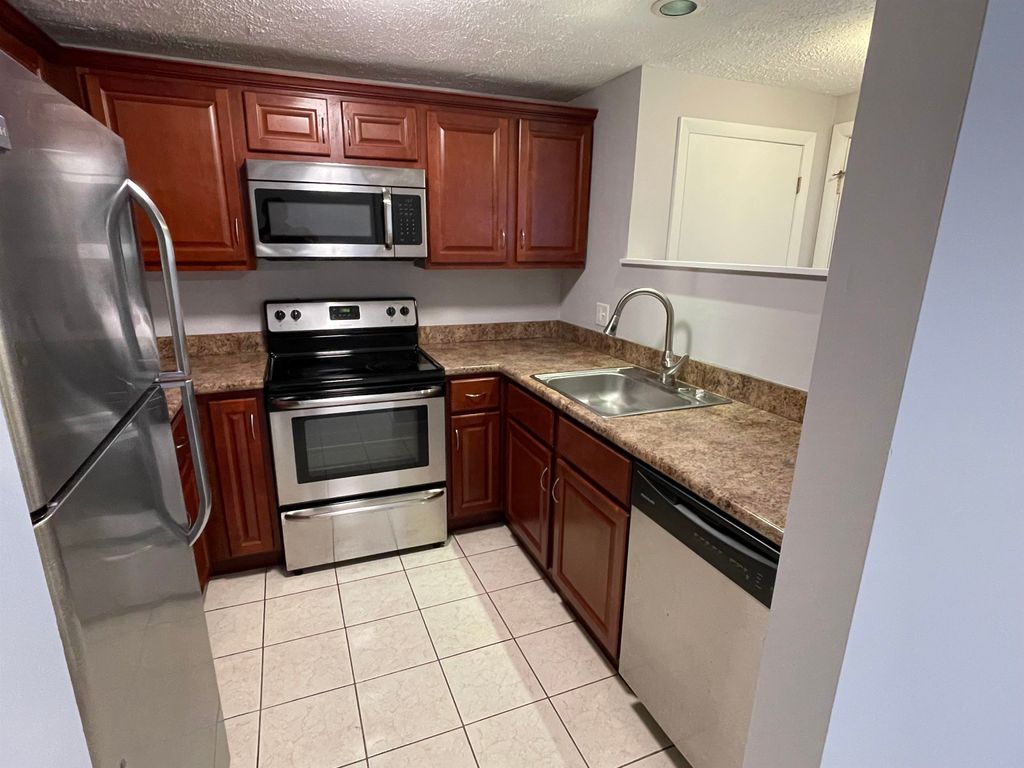 Photo of 12 Victoria Drive, Merrimack, NH 03054 (MLS # 5073485)