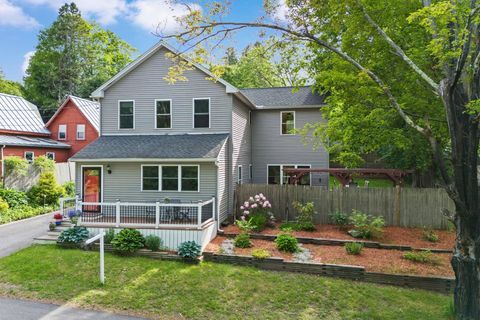 417 Locust Street Rollinsford NH 03869
