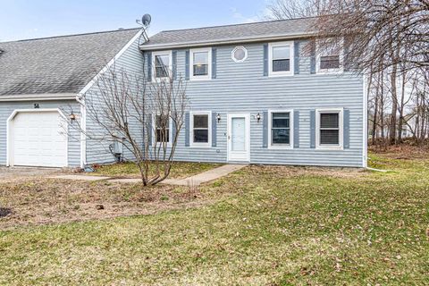 Photo of 5 Elm Circle, Jericho, VT 05465 (MLS # 5084767)
