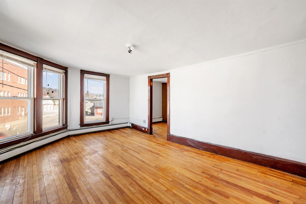 Photo of 4 Elm Street #203, Lancaster, NH 03584 (MLS # 5080404)