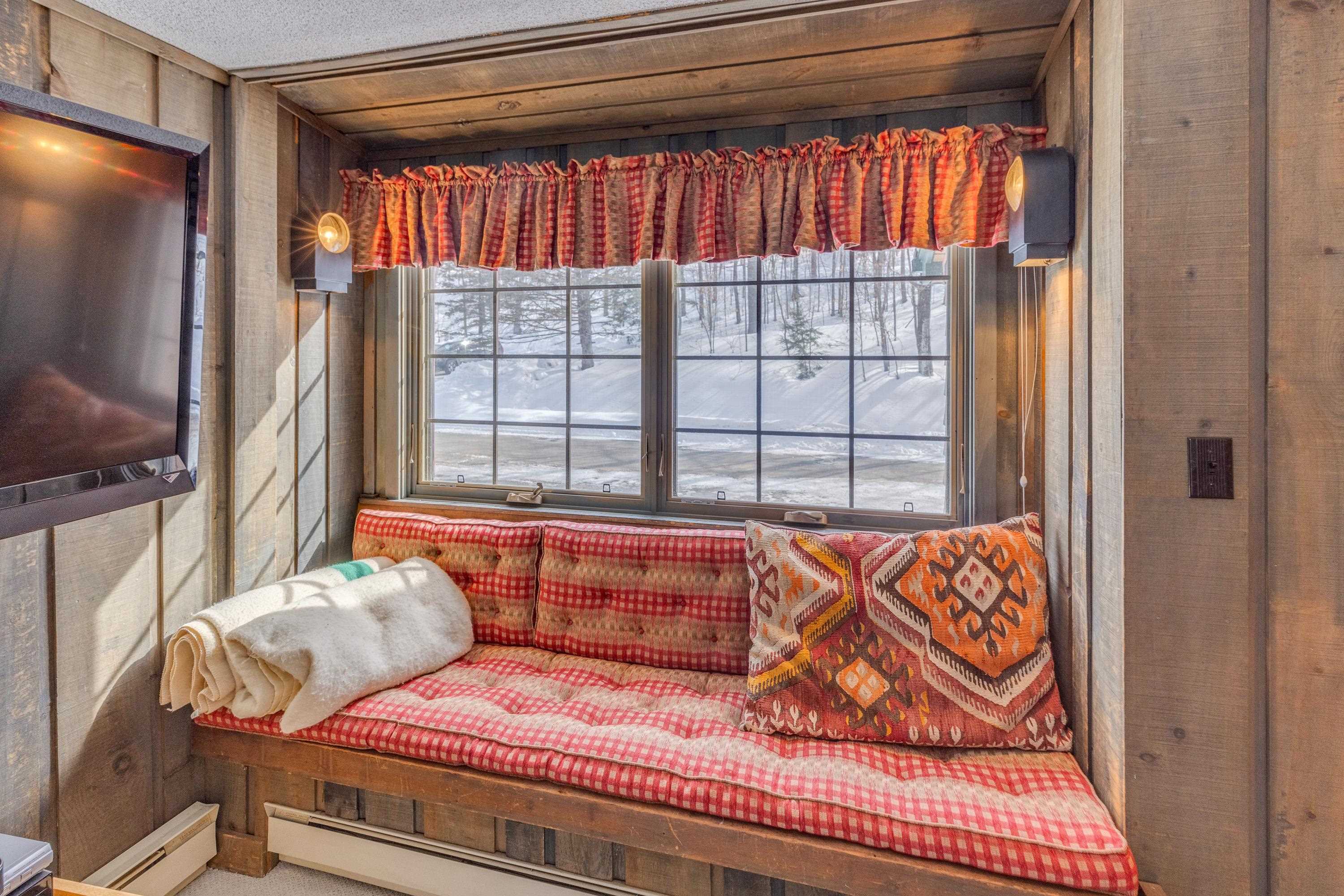 12 Kernwood Drive 12