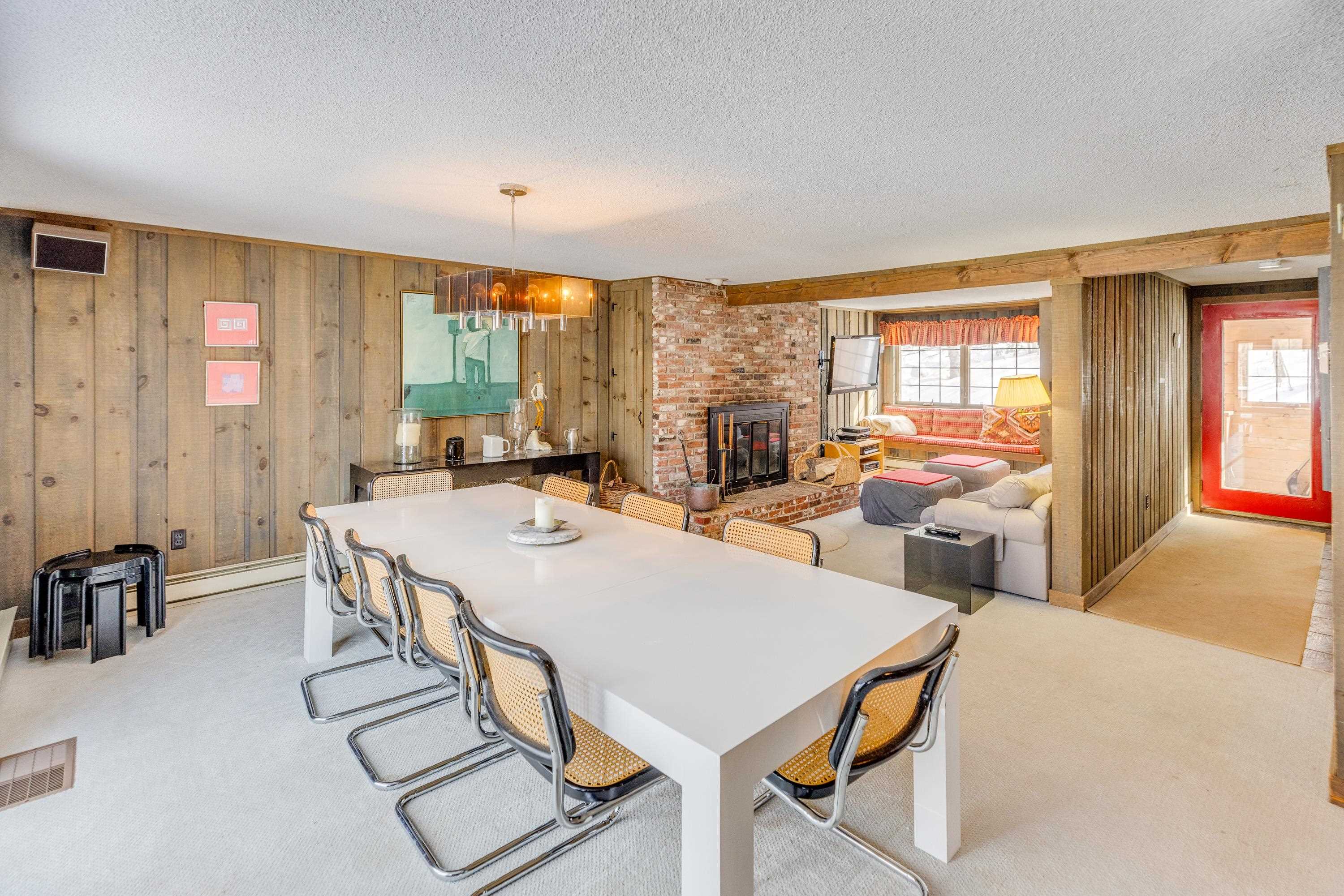 12 Kernwood Drive 12