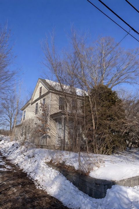 31 Franklin Street Milford NH 03055
