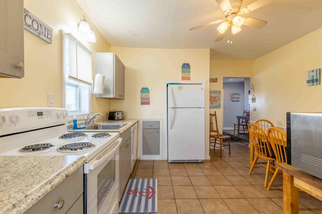 Photo of 19 F Street, Hampton, NH 03842 (MLS # 5060222)