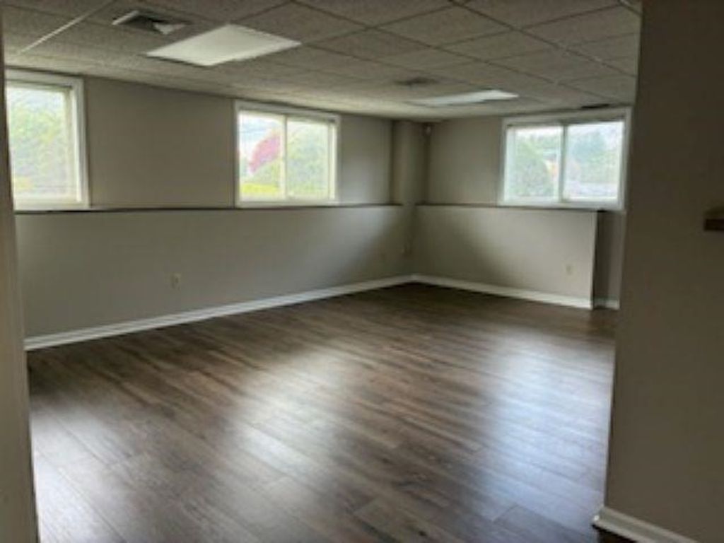 Photo of 100 Bridge Street #8, Pelham, NH 03076 (MLS # 5032495)