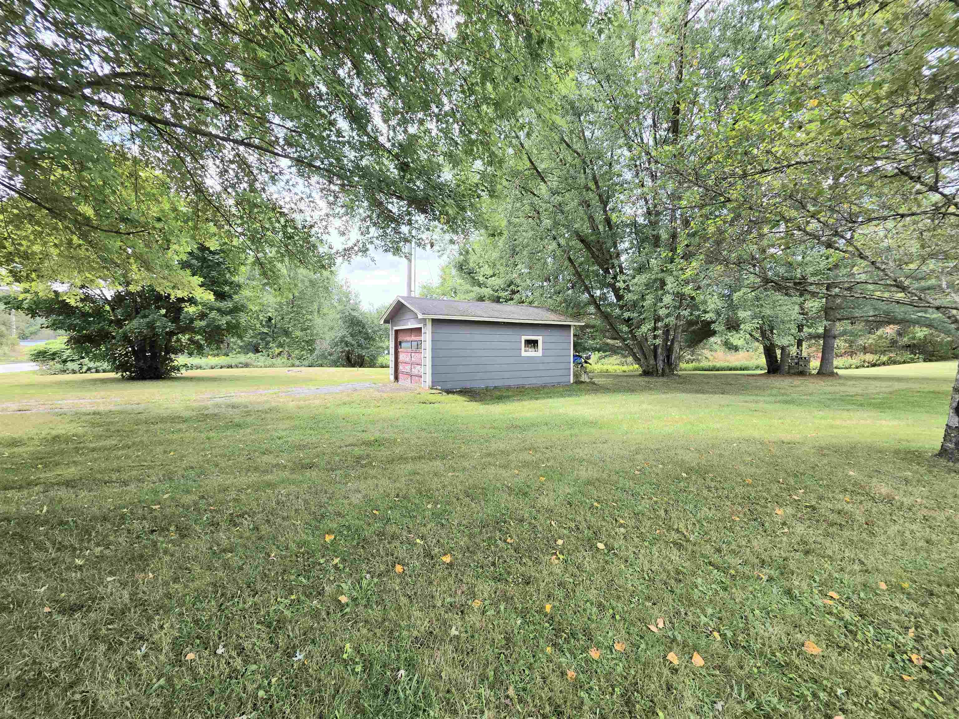 369 Hall Stream Road