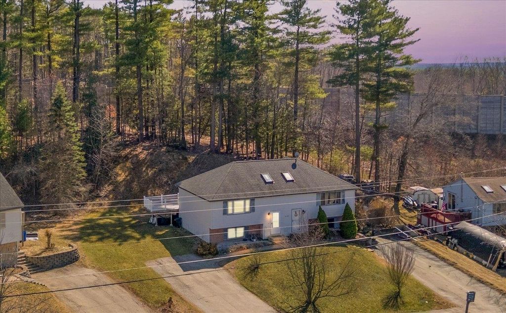 Photo of 69 Derryfield Road #L, Derry, NH 03038 (MLS # 5083612)