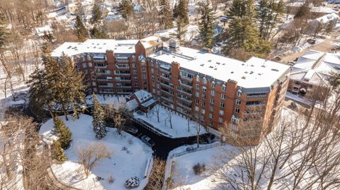 Photo of 300 River Road #501, Manchester, NH 03104 (MLS # 5082337)