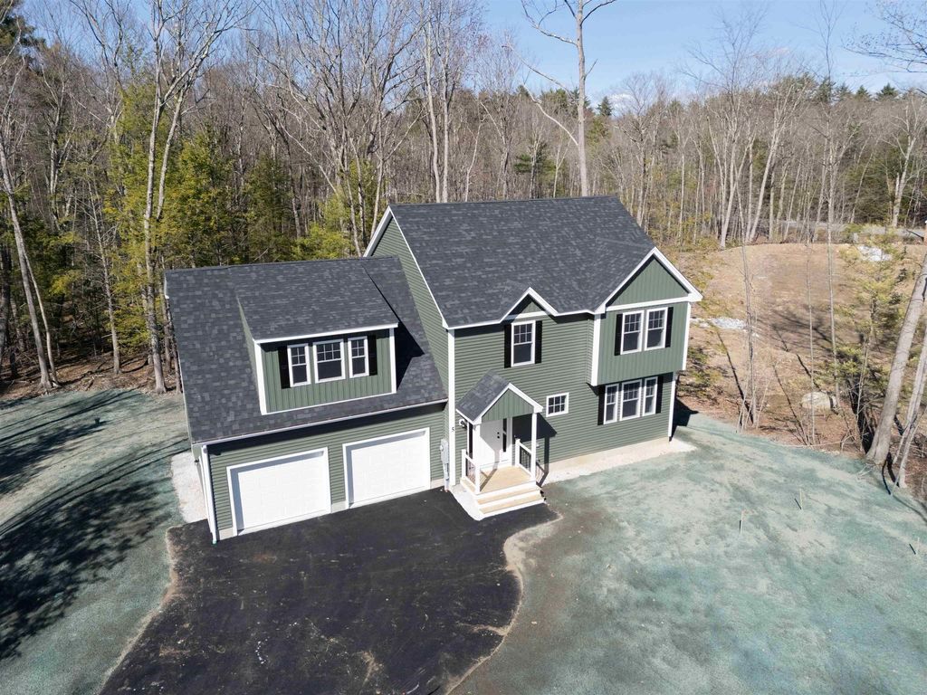 Photo of 5 Blaisdell Court, Raymond, NH 03077 (MLS # 5087145)