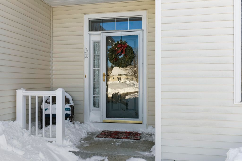 Photo of 32 Tansy Avenue, Stratham, NH 03885 (MLS # 5078033)