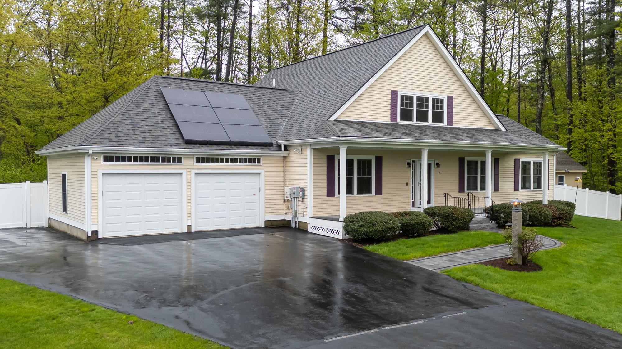 Amherst, New Hampshire 03031, United States, 3 Bedrooms Bedrooms, ,3 BathroomsBathrooms,Residential,Active,130795