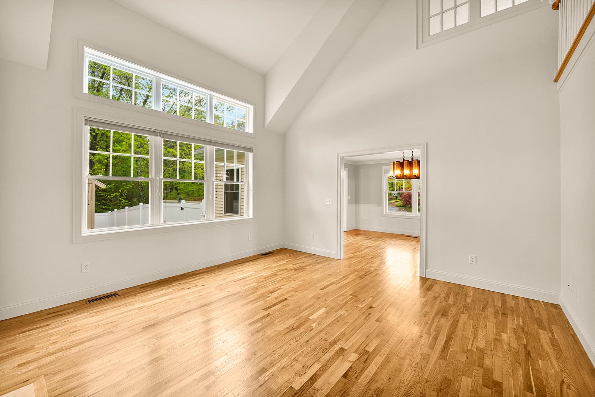 Amherst, New Hampshire 03031, United States, 3 Bedrooms Bedrooms, ,3 BathroomsBathrooms,Residential,Active,130795