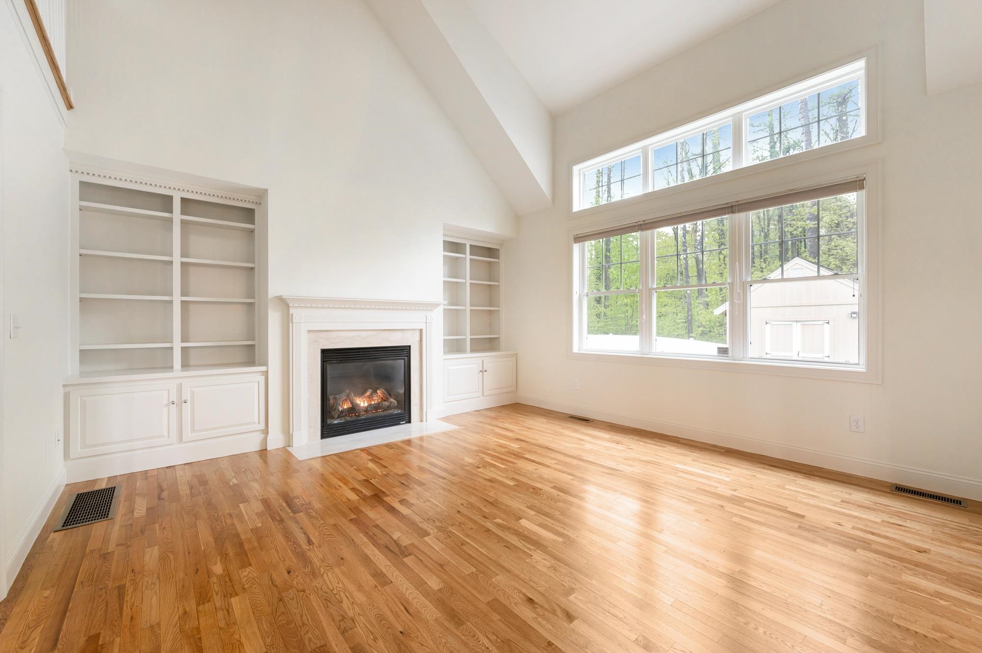 Amherst, New Hampshire 03031, United States, 3 Bedrooms Bedrooms, ,3 BathroomsBathrooms,Residential,Active,130795