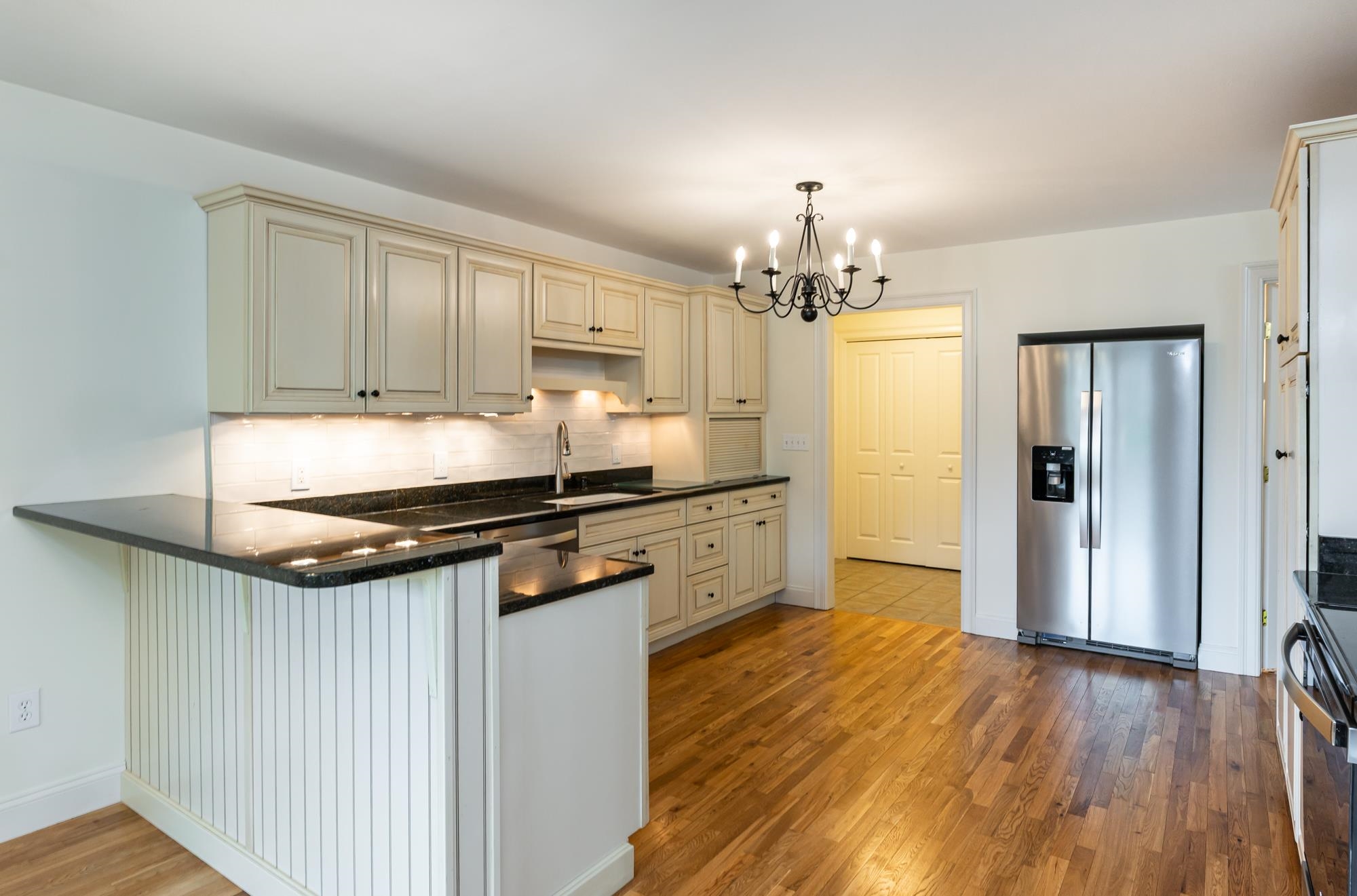 Amherst, New Hampshire 03031, United States, 3 Bedrooms Bedrooms, ,3 BathroomsBathrooms,Residential,Active,130795