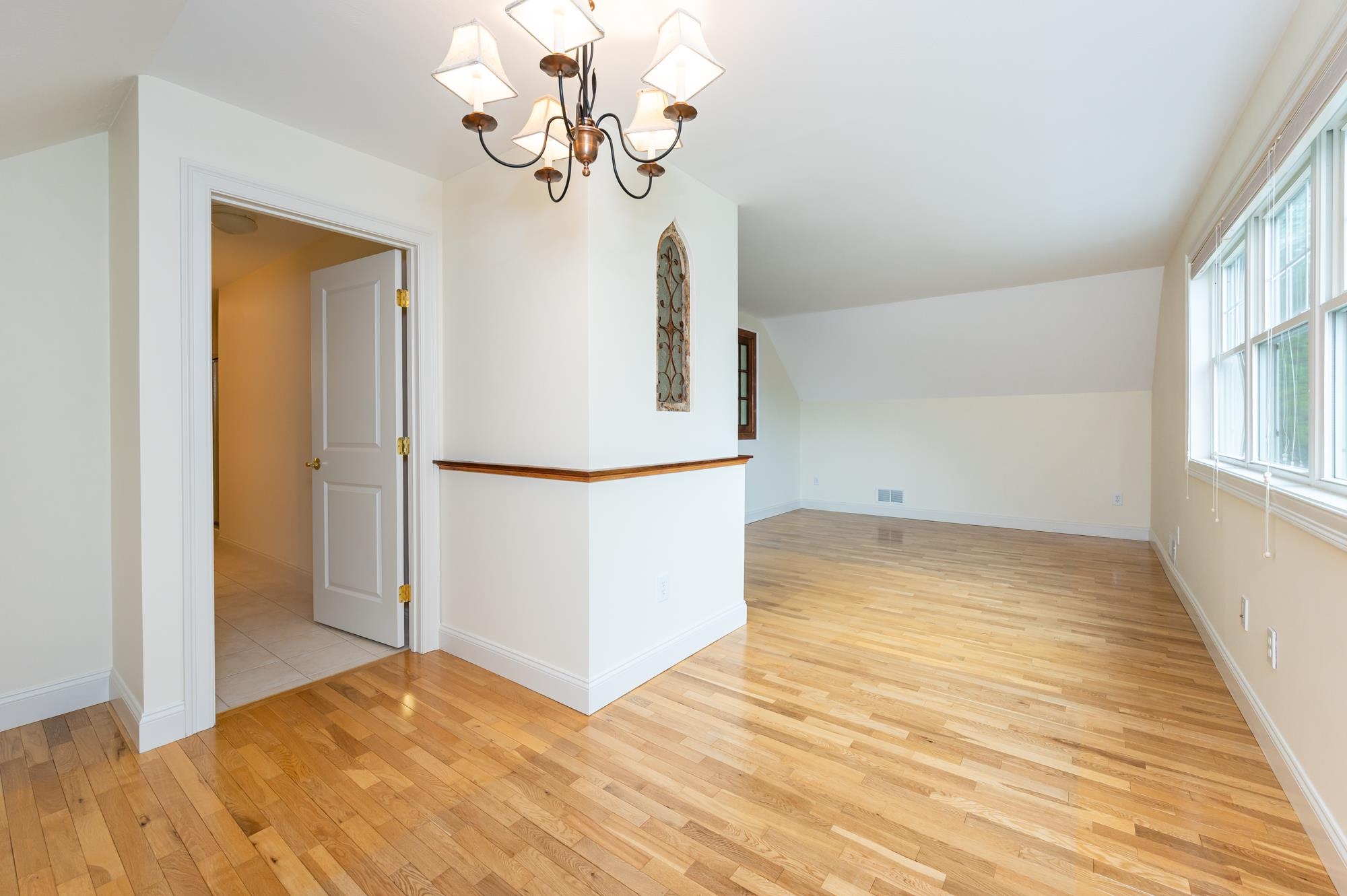 Amherst, New Hampshire 03031, United States, 3 Bedrooms Bedrooms, ,3 BathroomsBathrooms,Residential,Active,130795