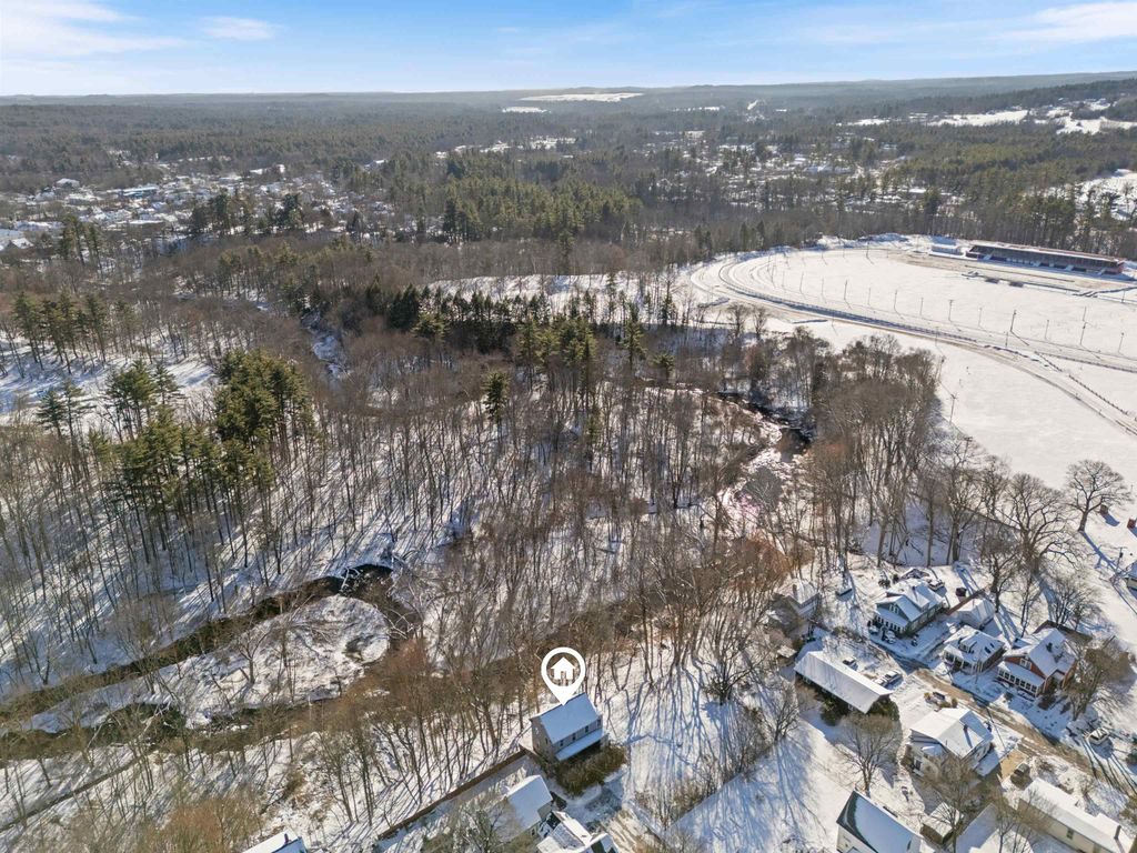 Photo of 16 Springfield Court, Rochester, NH 03867 (MLS # 5071678)