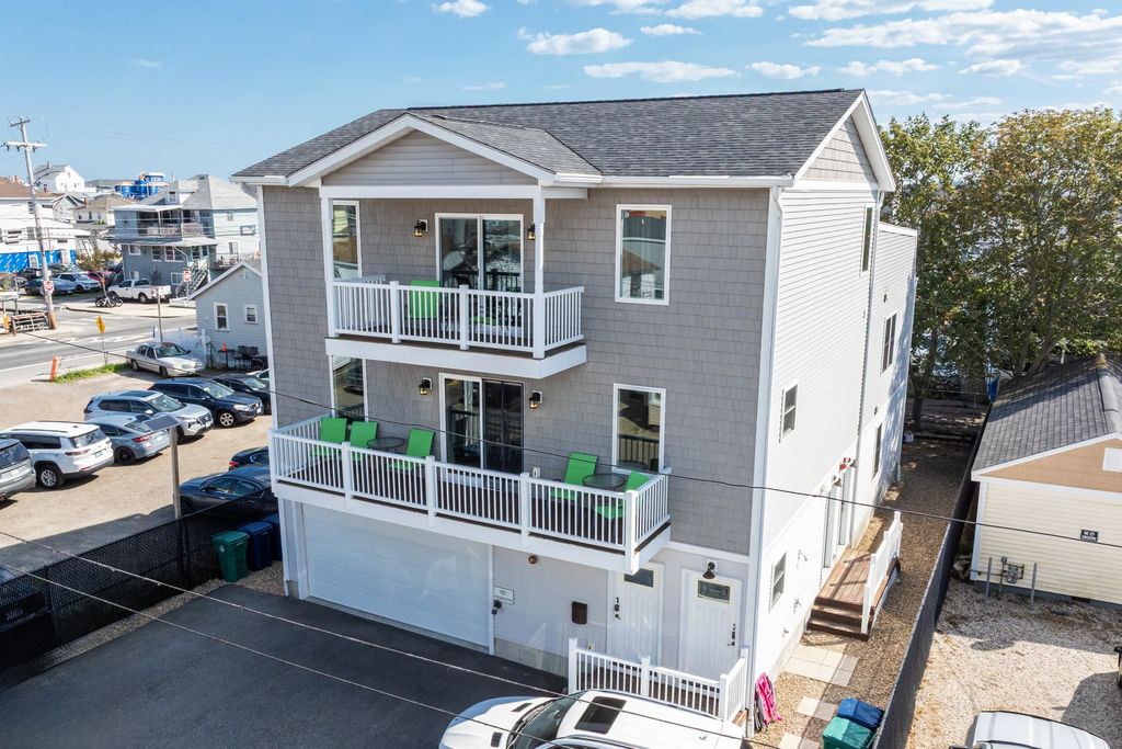 Photo of 3 Perkins Avenue #3, Hampton, NH 03842 (MLS # 5063678)