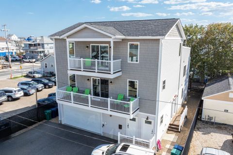 Photo of 3 Perkins Avenue #3, Hampton, NH 03842 (MLS # 5063678)