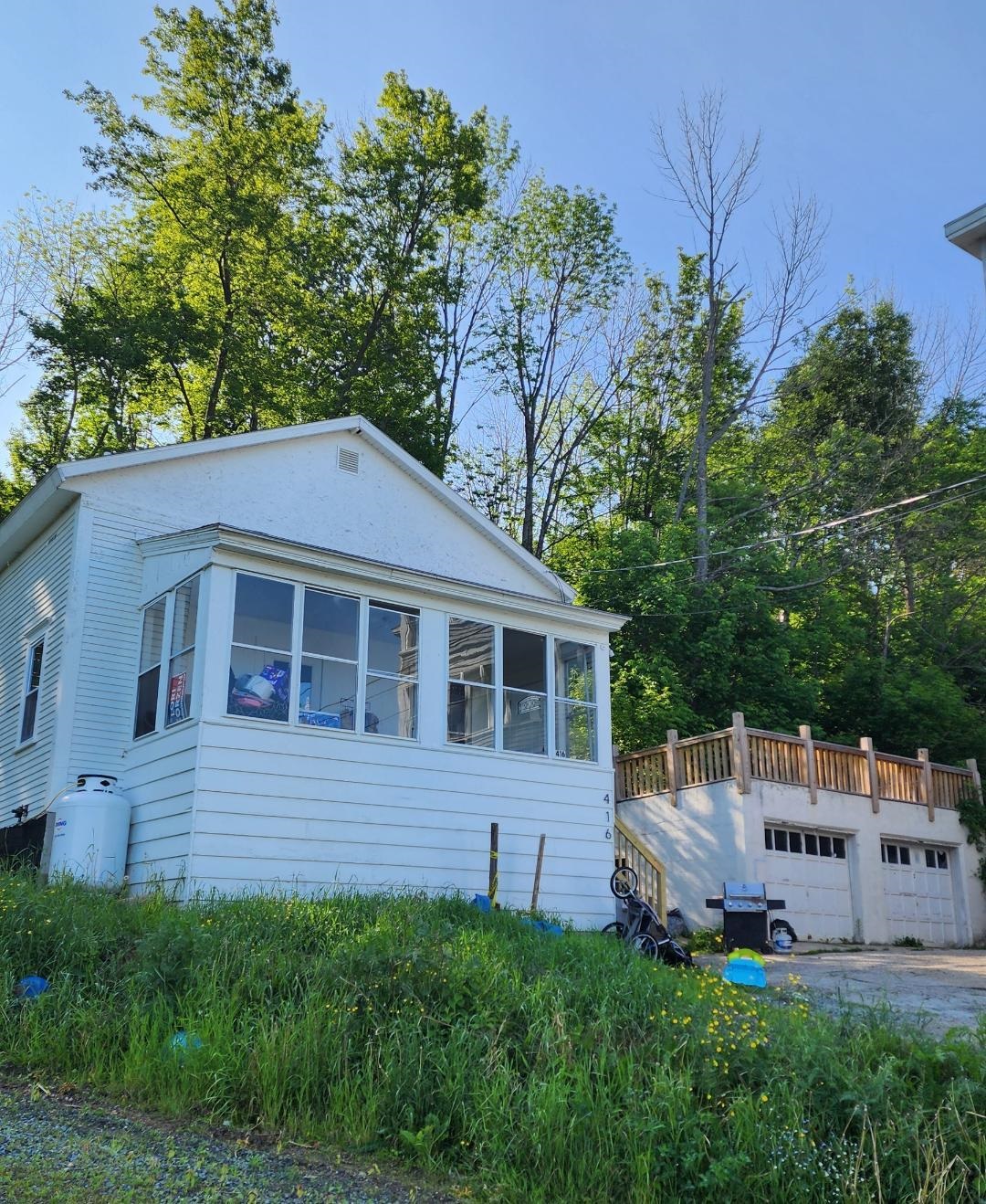 416 Burgess Street