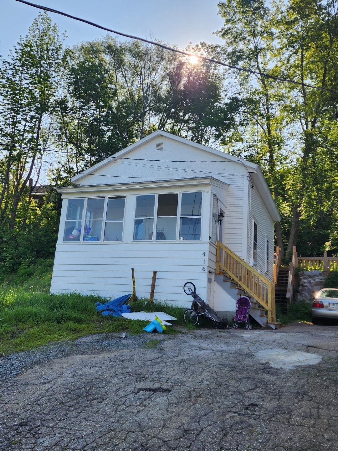 416 Burgess Street
