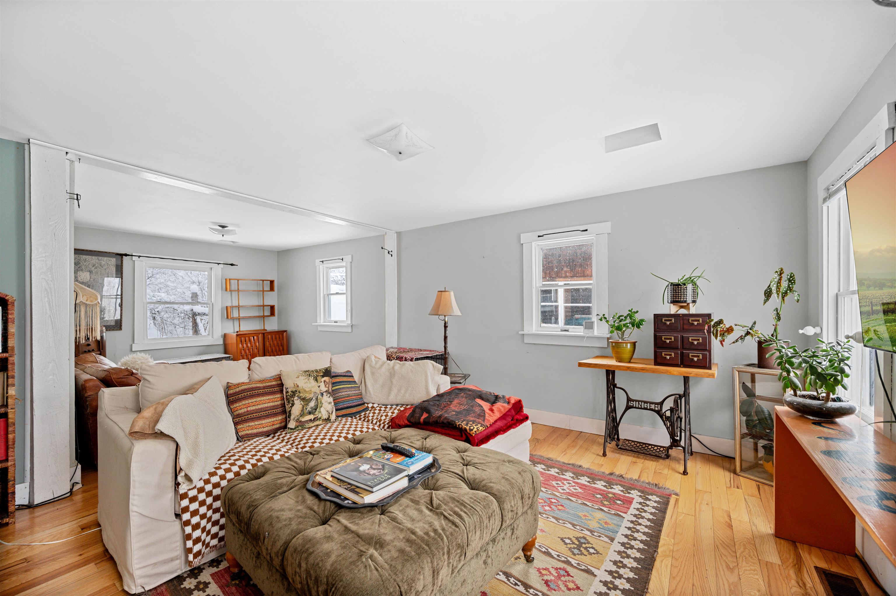 Hyde Park, Vermont 05655, United States, 4 Bedrooms Bedrooms, ,1 BathroomBathrooms,Residential,Pending,8005