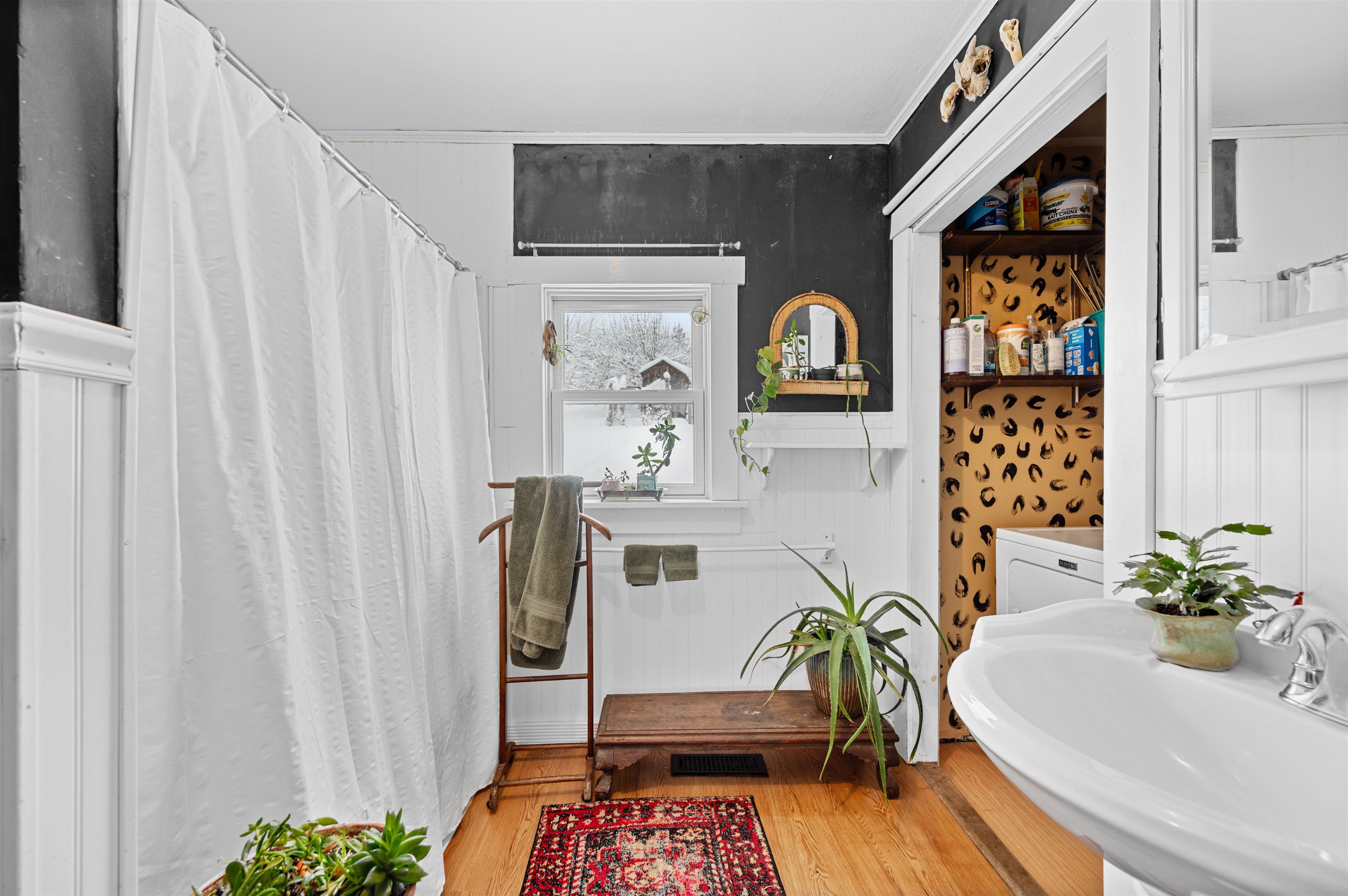 Hyde Park, Vermont 05655, United States, 4 Bedrooms Bedrooms, ,1 BathroomBathrooms,Residential,Pending,8005