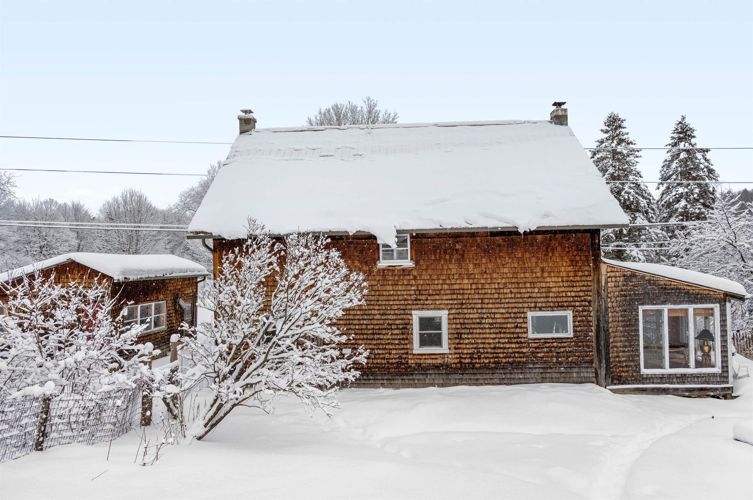 Hyde Park, Vermont 05655, United States, 4 Bedrooms Bedrooms, ,1 BathroomBathrooms,Residential,Pending,8005
