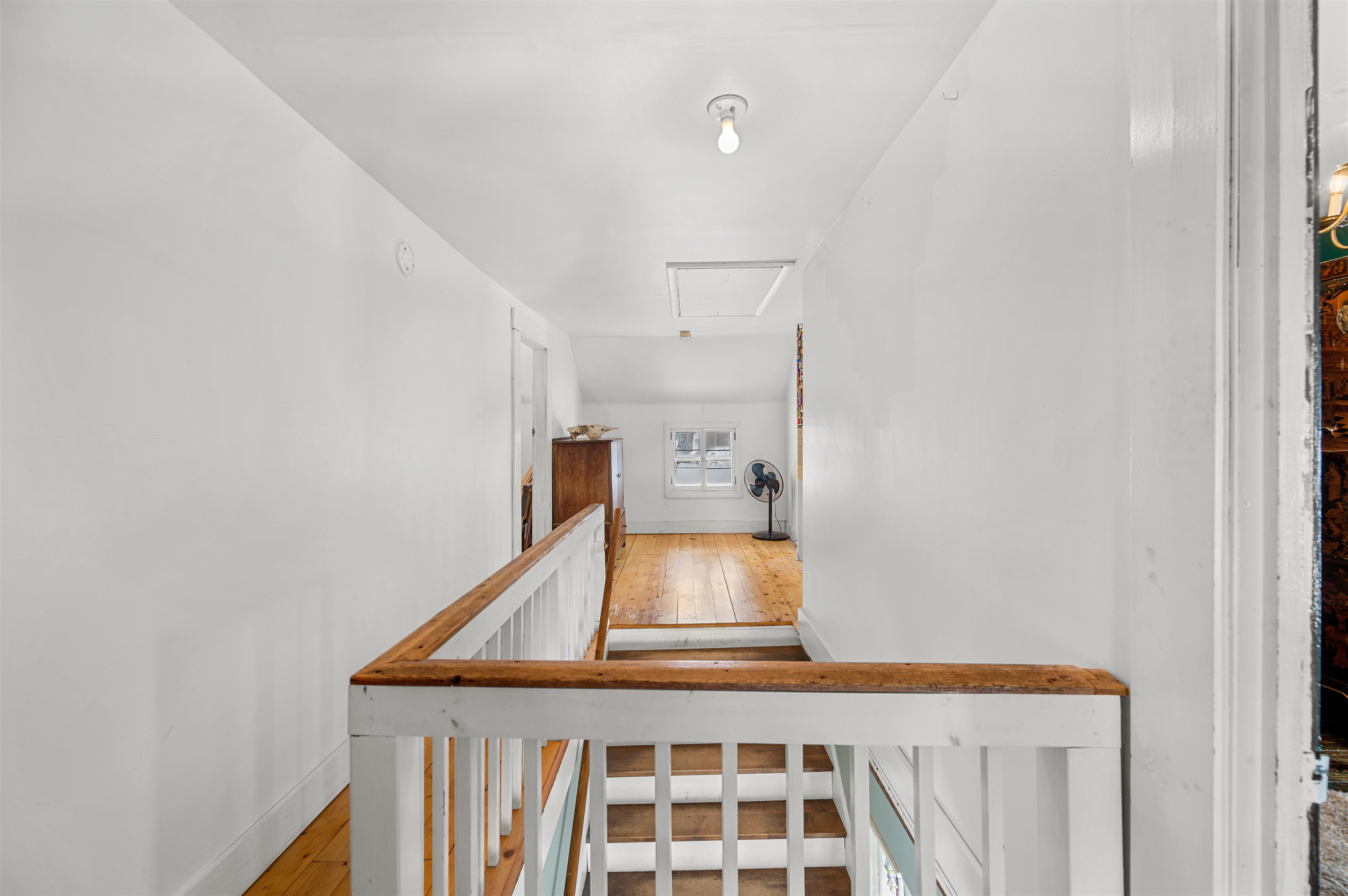 Hyde Park, Vermont 05655, United States, 4 Bedrooms Bedrooms, ,1 BathroomBathrooms,Residential,Pending,8005