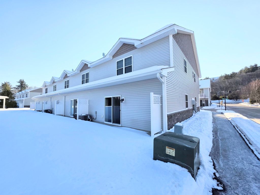Photo of 1 Cleveland Avenue #1, Concord, NH 03301 (MLS # 5076164)