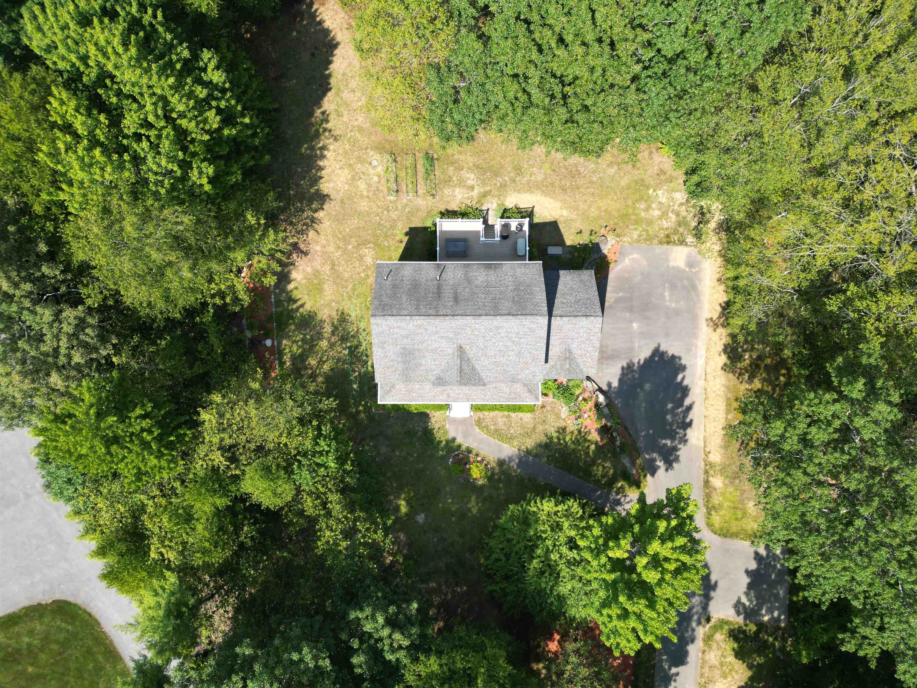 Deerfield, New Hampshire 03037, United States, 4 Bedrooms Bedrooms, ,2 BathroomsBathrooms,Residential,Active,174813