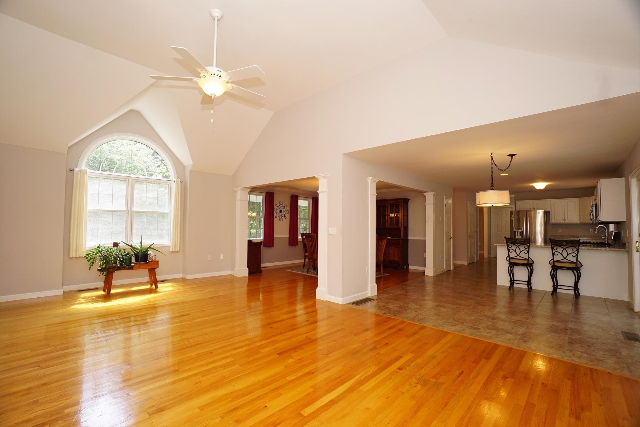 Deerfield, New Hampshire 03037, United States, 4 Bedrooms Bedrooms, ,2 BathroomsBathrooms,Residential,Active,174813